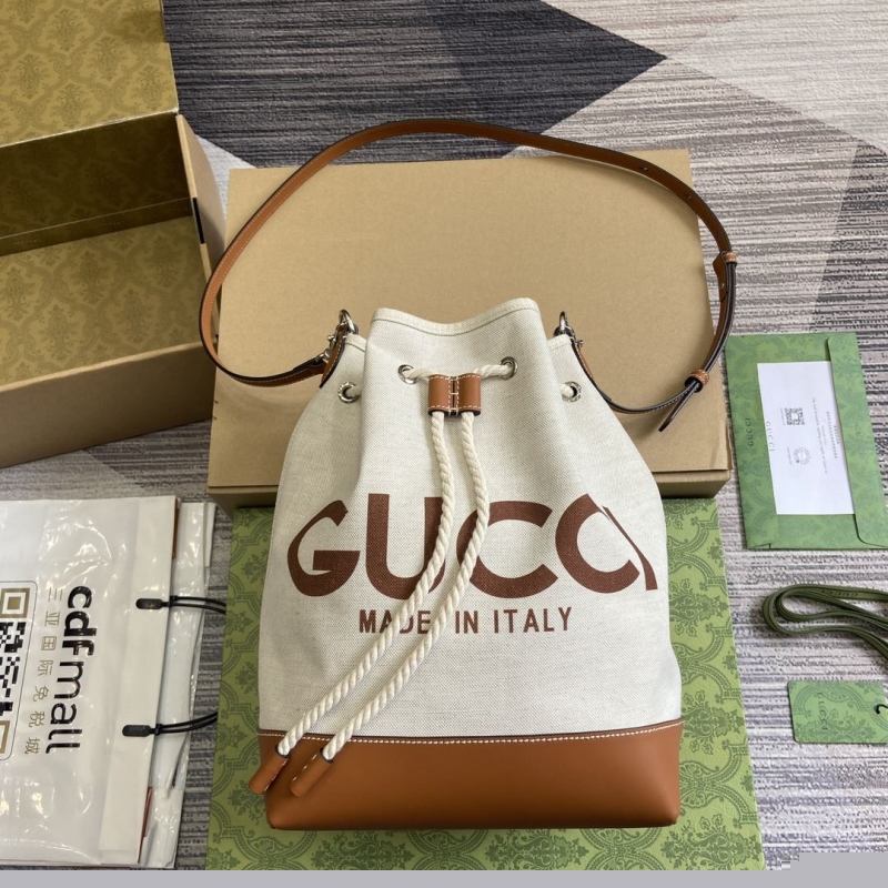 G*u*i bucket bags